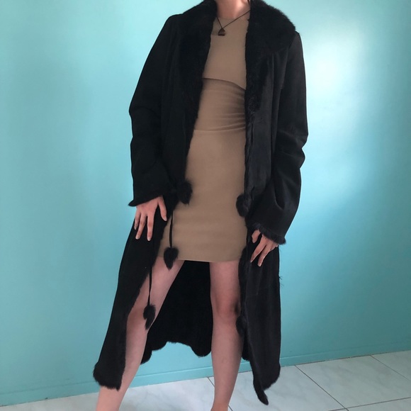 🎉HOST PICK🥳 Reversible Genuine Fur Coat - Picture 5 of 7